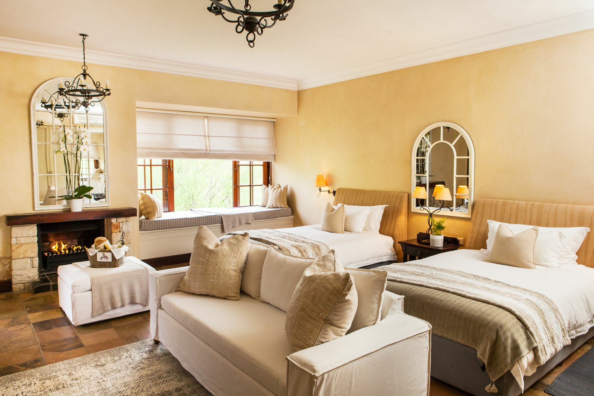 La Bella Vita Studios Paarl Buitenkant foto